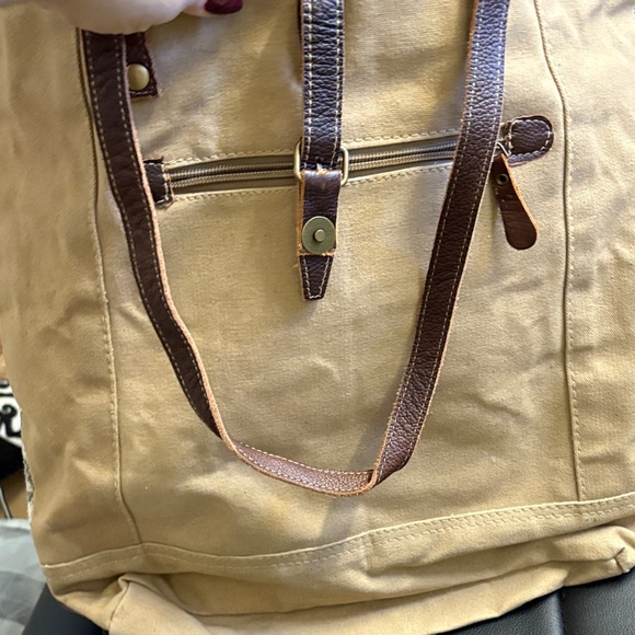 Myra tote bag Stylish Brown and Cream Tote Bag - Picture 6 of 7
